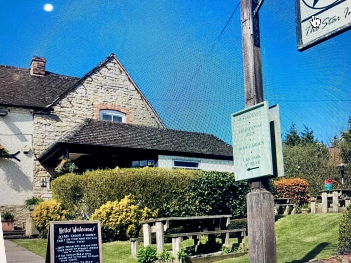 Beautiful Cotswold Farmhouse With Hot Tub - Manchester — Photos 2